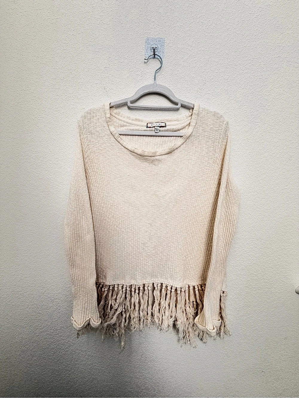 eri + ali Anthropologie Fringe Knit Sweater Size Large Cream Boho Chic open back